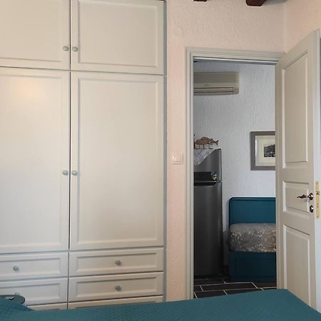 Chrysa'S Cottage House Карист Екстер'єр фото