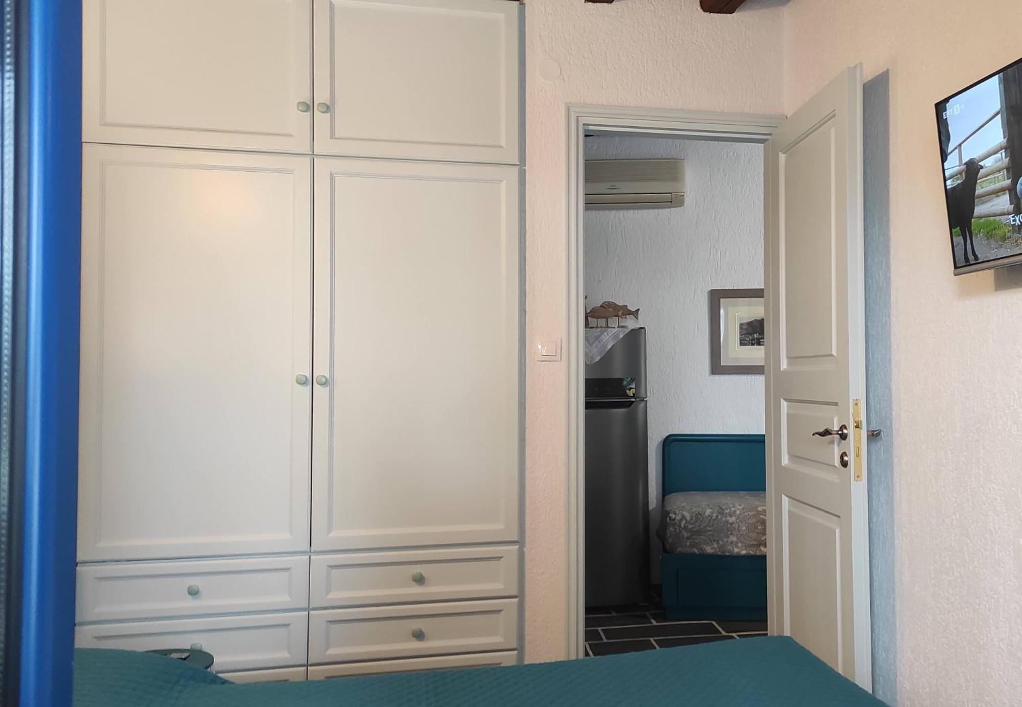 Chrysa'S Cottage House Карист Екстер'єр фото